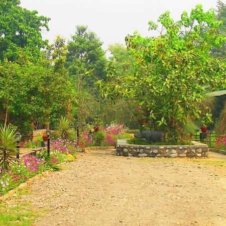 Chitwan Gaida Lodge Sauraha Exteriér fotografie