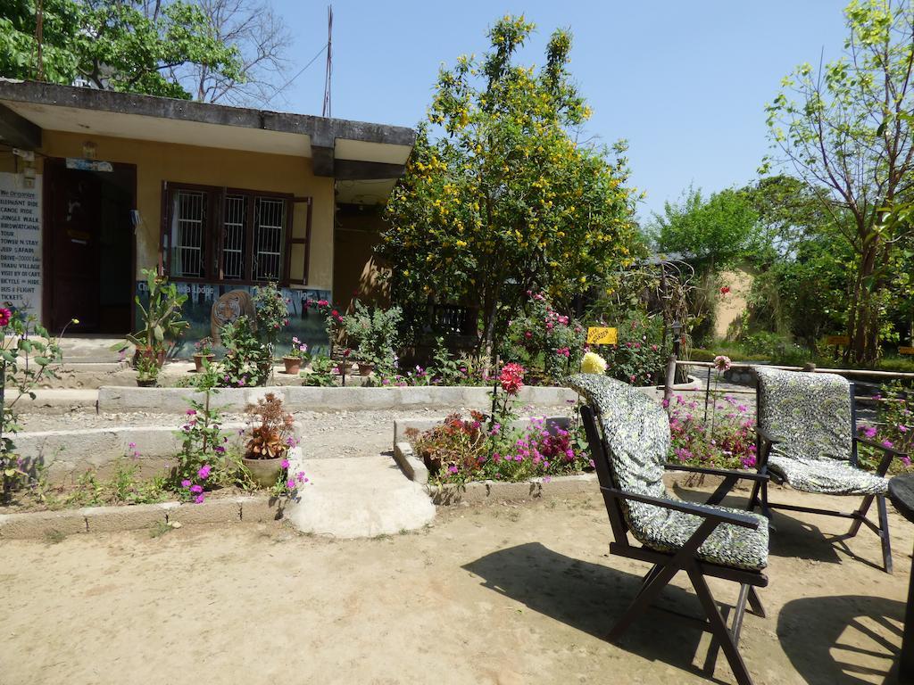 Chitwan Gaida Lodge Sauraha Exteriér fotografie